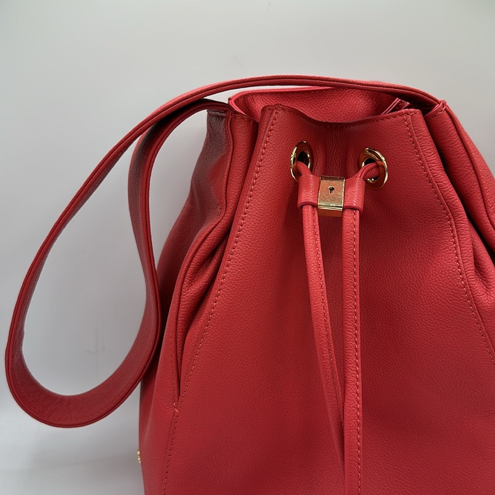 Vince Camuto gorgeous red-orange leather bucket bag - Picture 1 of 7